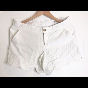 Lily Pulitzer buttercup short size 2